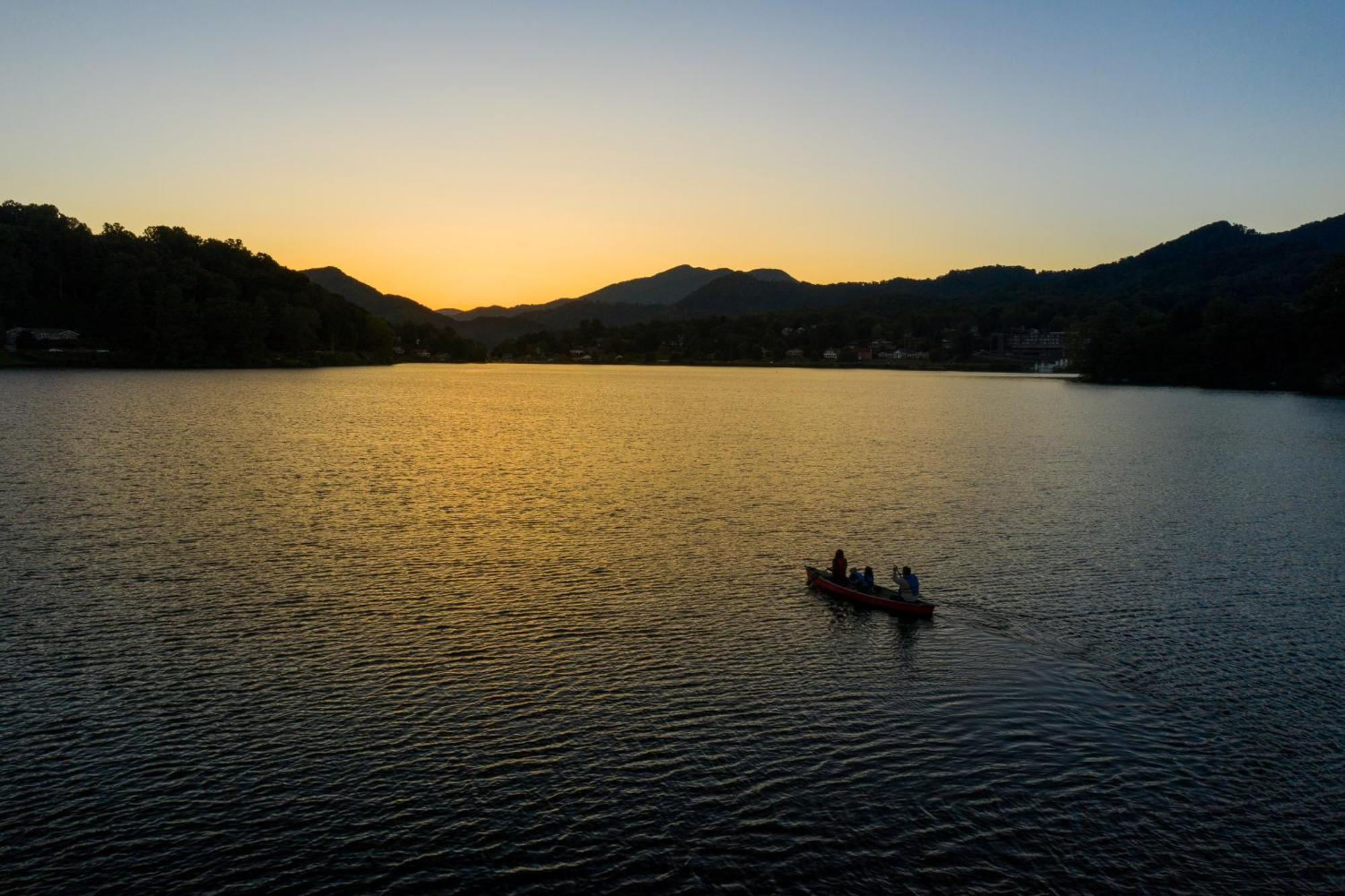 Lake Junaluska English Roses מראה חיצוני תמונה