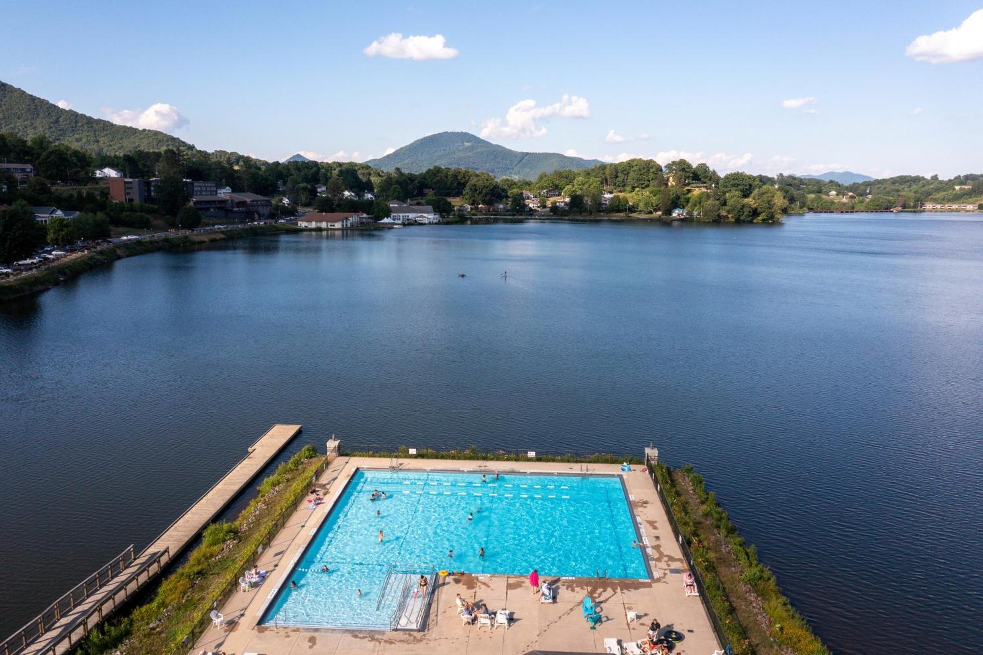 Lake Junaluska English Roses מראה חיצוני תמונה